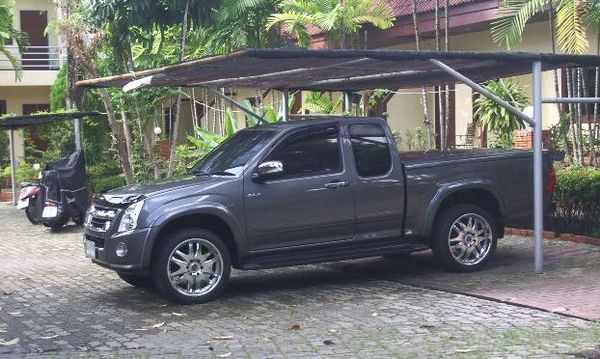 Custom Pickup DMax 3.0 Turbo